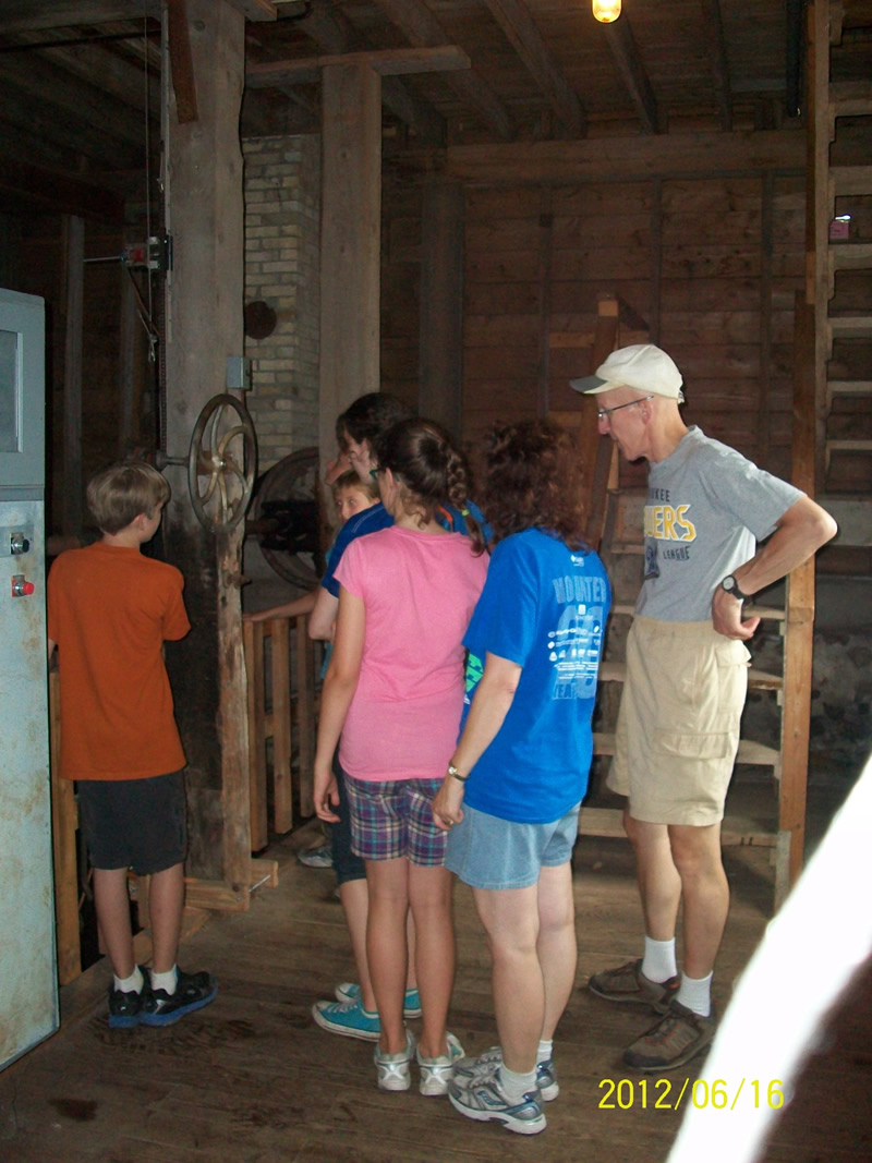 https://www.dundeemill.org/pictures/2012/6 tour.jpg